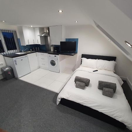 New Self Contained Flat,In Hayes, Free Parking Hotel Northolt  Exterior foto