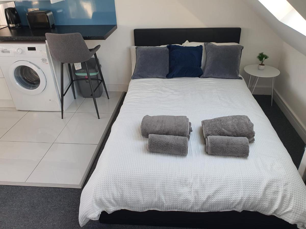 New Self Contained Flat,In Hayes, Free Parking Hotel Northolt  Exterior foto