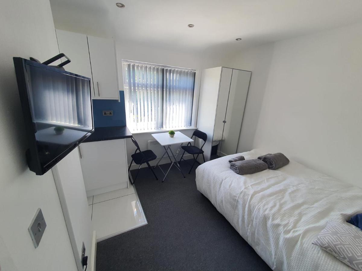 New Self Contained Flat,In Hayes, Free Parking Hotel Northolt  Exterior foto